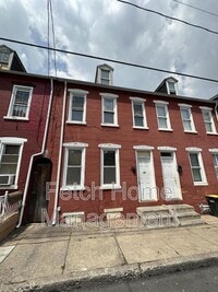 Building Photo - 326 Beaver St