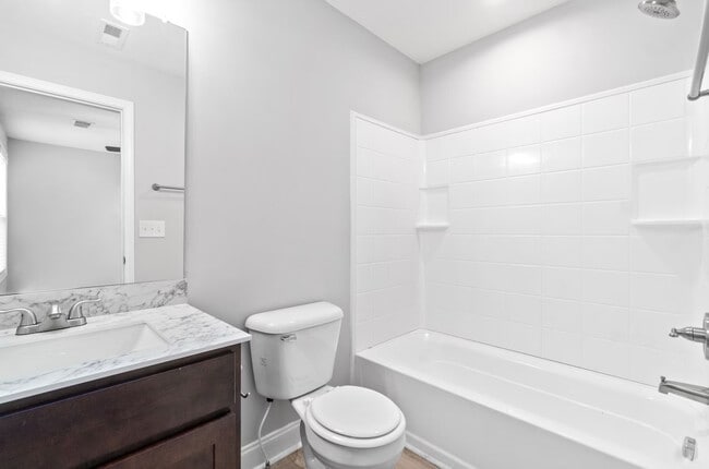 Bathroom 2 - 1625 Golf Club Ln