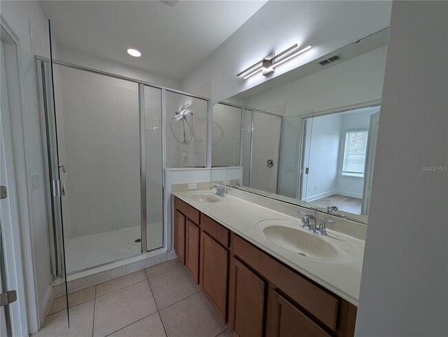 Building Photo - 14236 Walcott Avenue