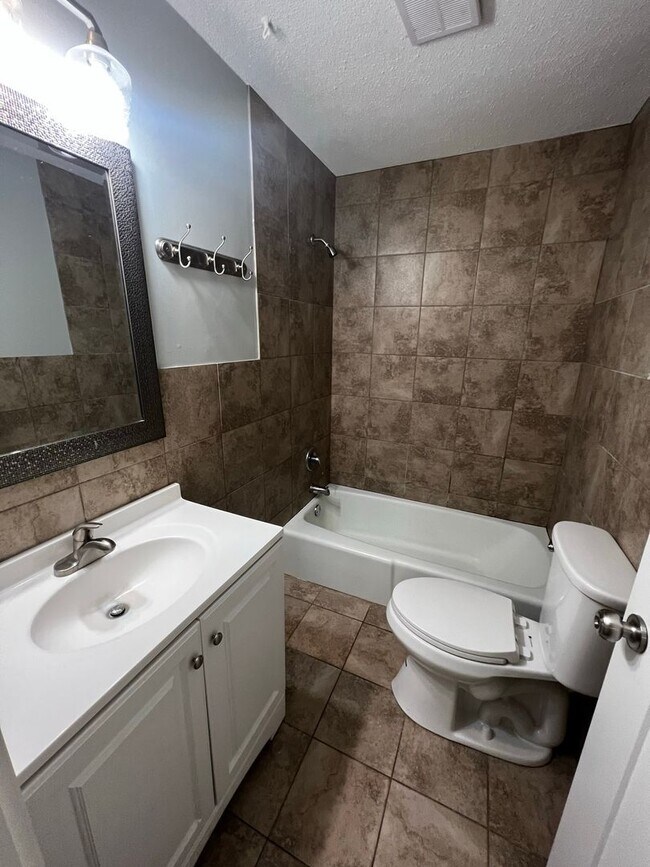 Building Photo - Short Term Lease Available! Side by Side Duplex! Rent Controlled