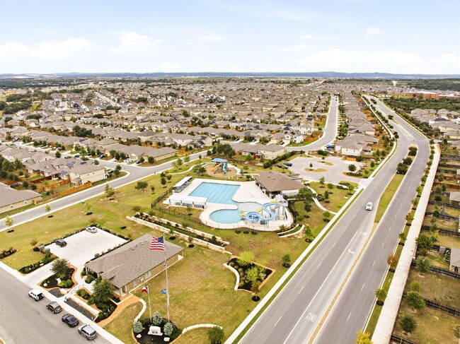 Building Photo - 2 Weeks FREE RENT with 12 Month Lease. 1 Month FREE with 18 Month Lease