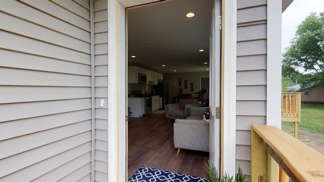 Building Photo - Beautiful NEW Home