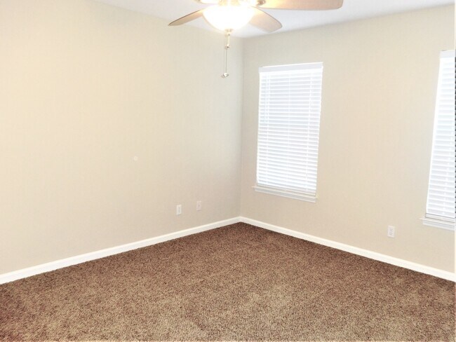 Building Photo - 4808 Morning Dew Court