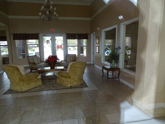 Building Photo - 2 Suite 1st Floor Condo In Gated Northwest...