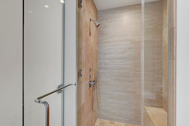 Building Photo - Veer Towers 2310E- City/Strip Views from this Stunning 1Bd/1Ba Residence