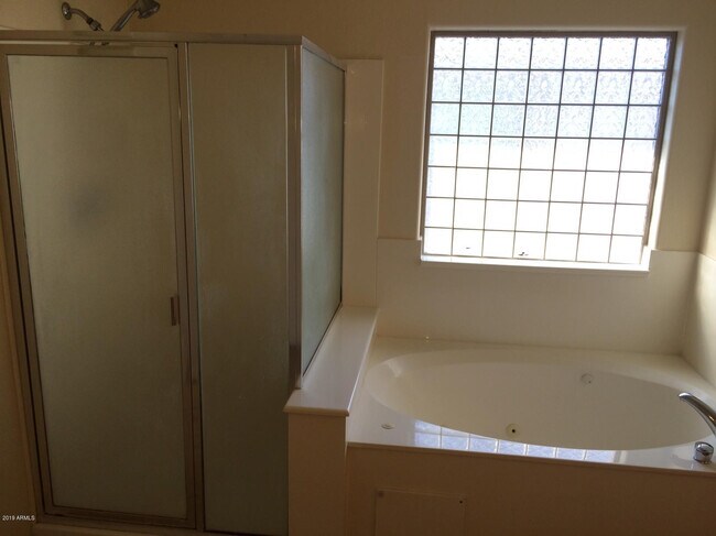 Building Photo - 15739 N 172nd Ln