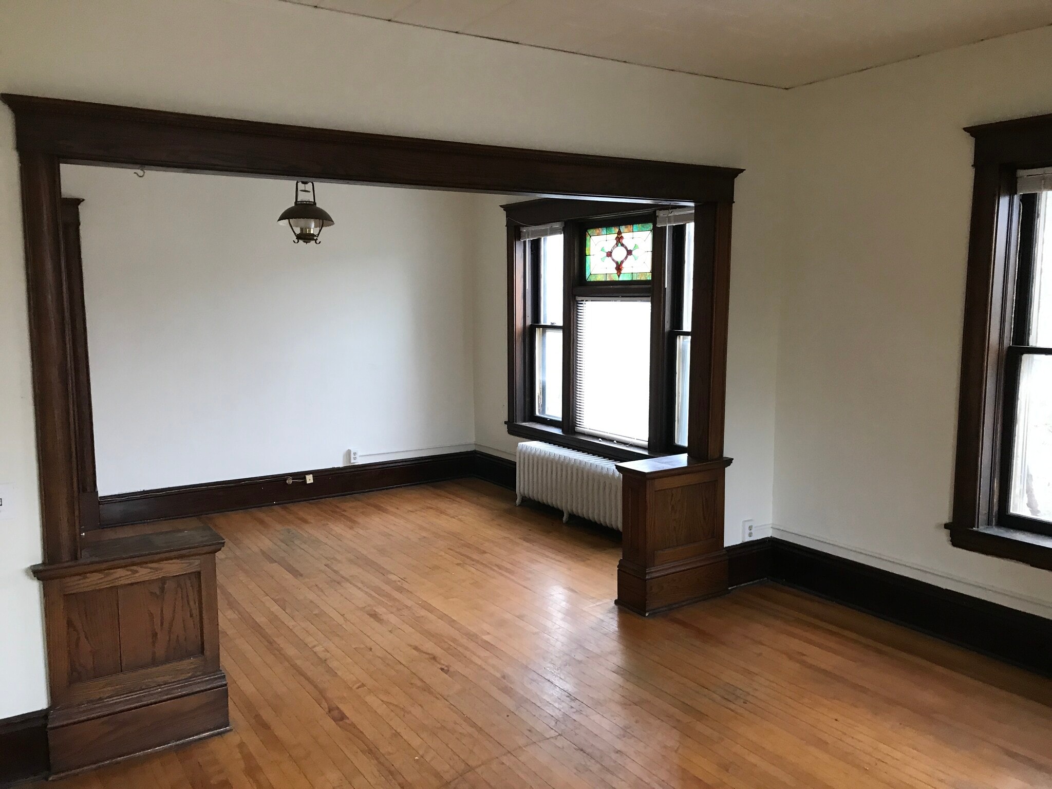 Building Photo - 2404 Lyndale Ave S