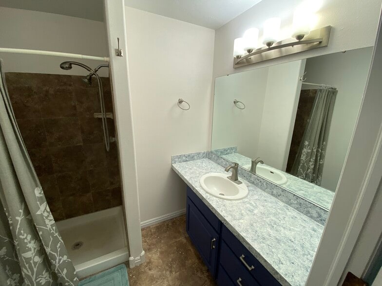 Master bathroom view - 3081 Jackie Ct