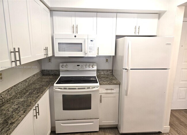 Building Photo - 1280 S Alhambra Cir