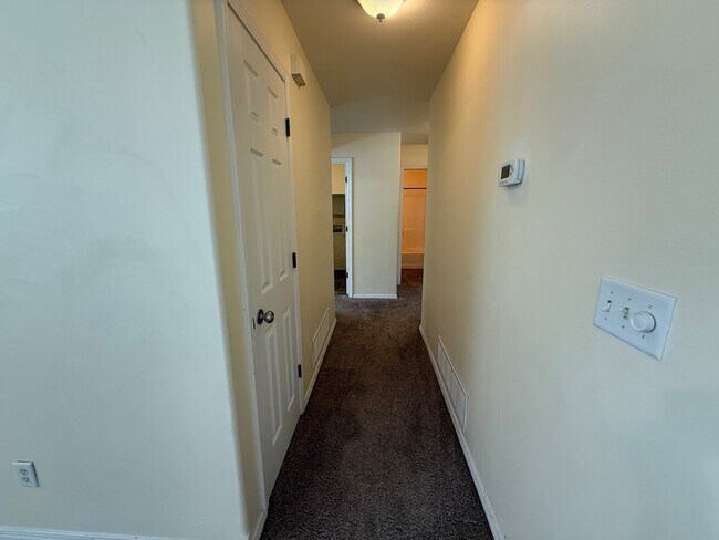 Building Photo - 3207 John Deere St
