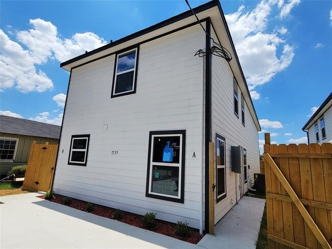 Building Photo - 7735 Orebo St