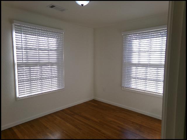 Building Photo - 2324 S Louisiana St