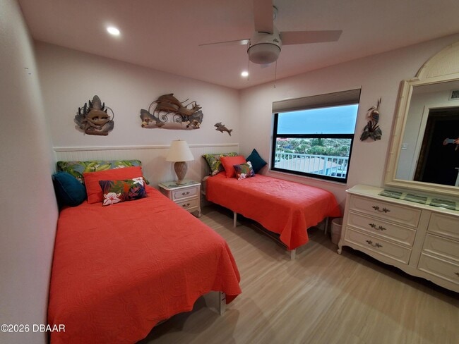 Building Photo - 1571 S Atlantic Ave