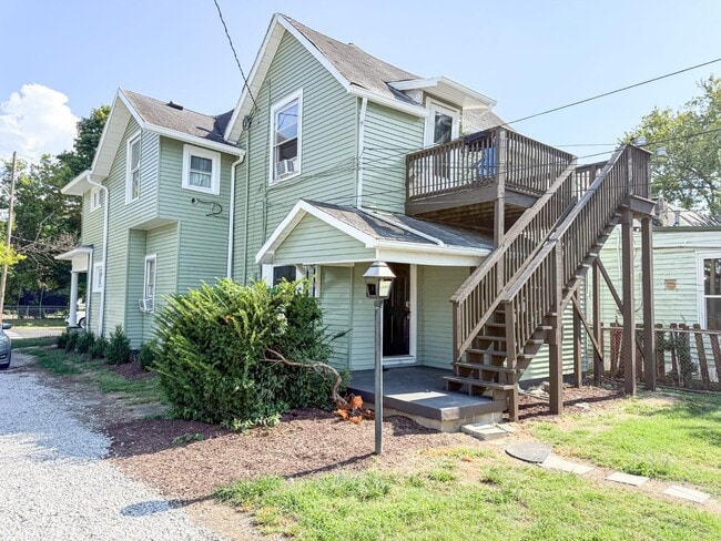 Building Photo - 2235 Ekin Ave