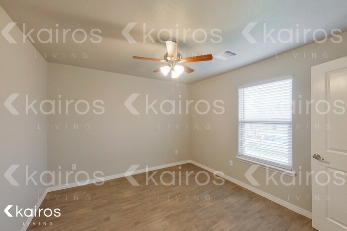 Building Photo - 2807 Destin Ave