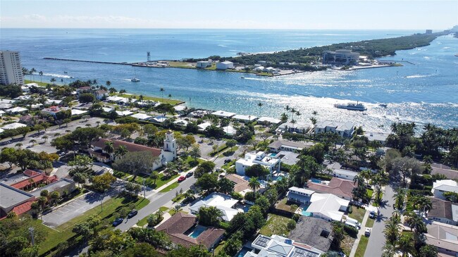 Building Photo - 1959 SE 25th Ave