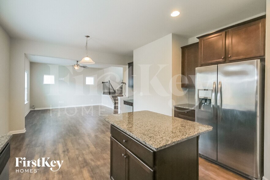 Building Photo - 24 Cliffbriar Terrace