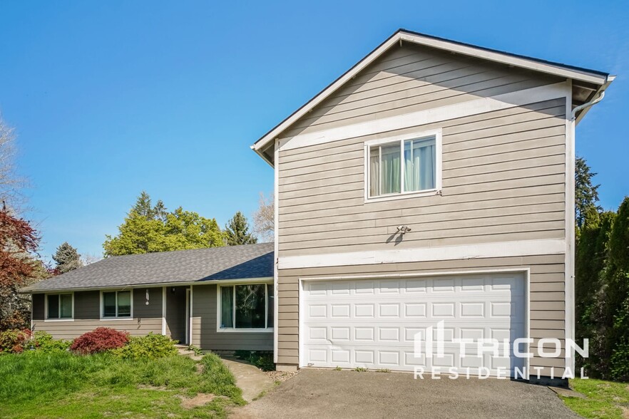 Primary Photo - 1457 NE 12th Ave