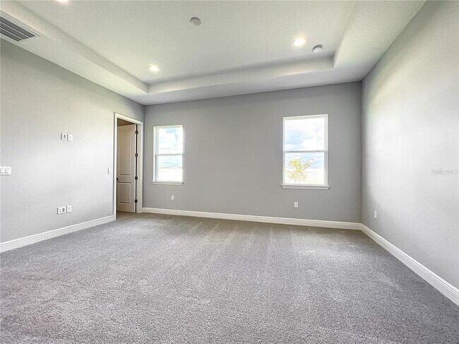 Building Photo - 13181 McMillan Dr