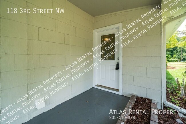 Building Photo - 118 3rd St NW