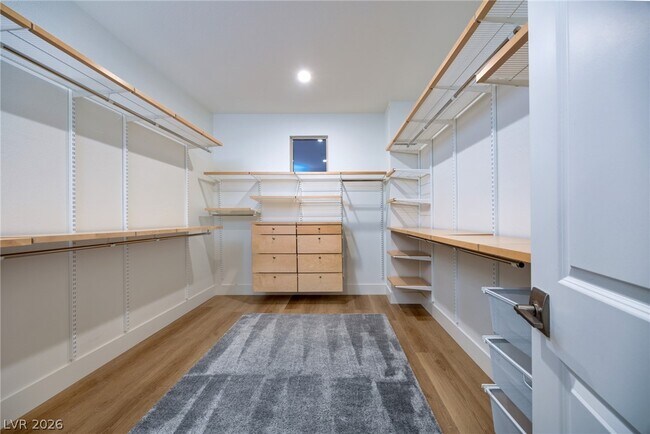 Building Photo - 9696 Starlight Ridge Ave