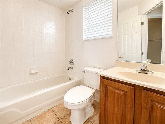 Building Photo - 8650 Tara Oaks Ct