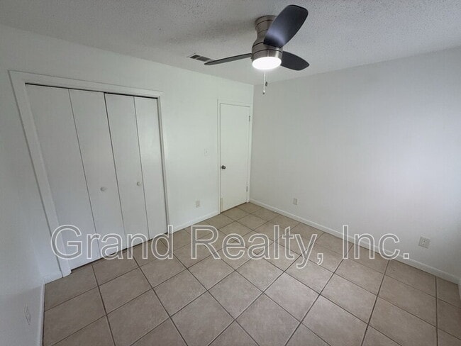 Building Photo - 4146 Charles Cir