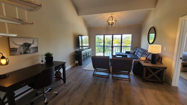 Building Photo - 1319 Dockside Pl