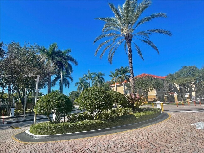 Building Photo - 100 SW 117th Terrace