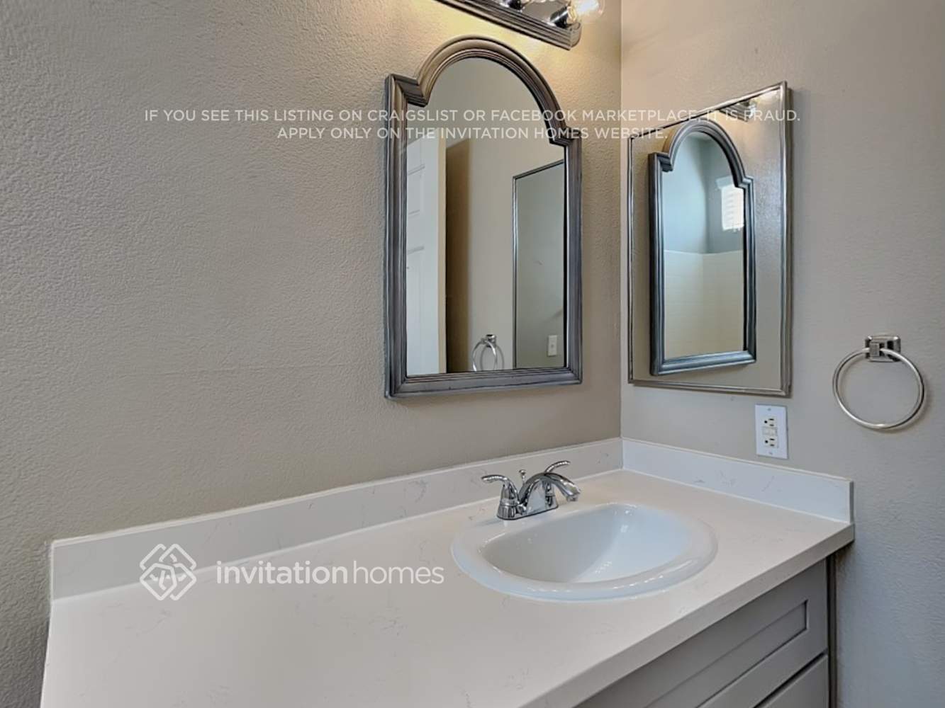 Building Photo - 6042 Halehaven Dr