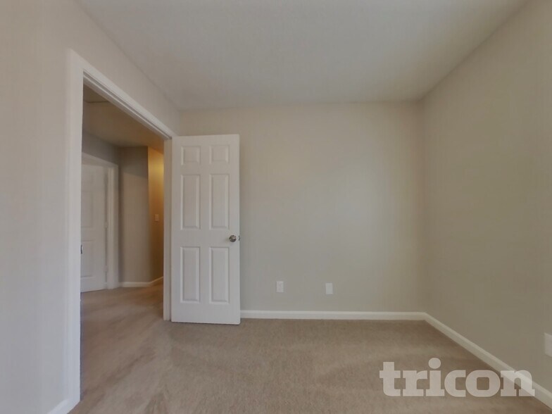 Building Photo - 4784 Julian Way