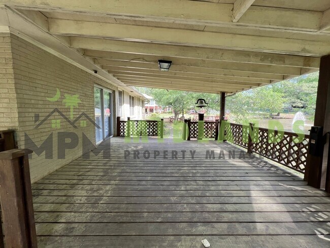 Building Photo - 948 Betsy Dr