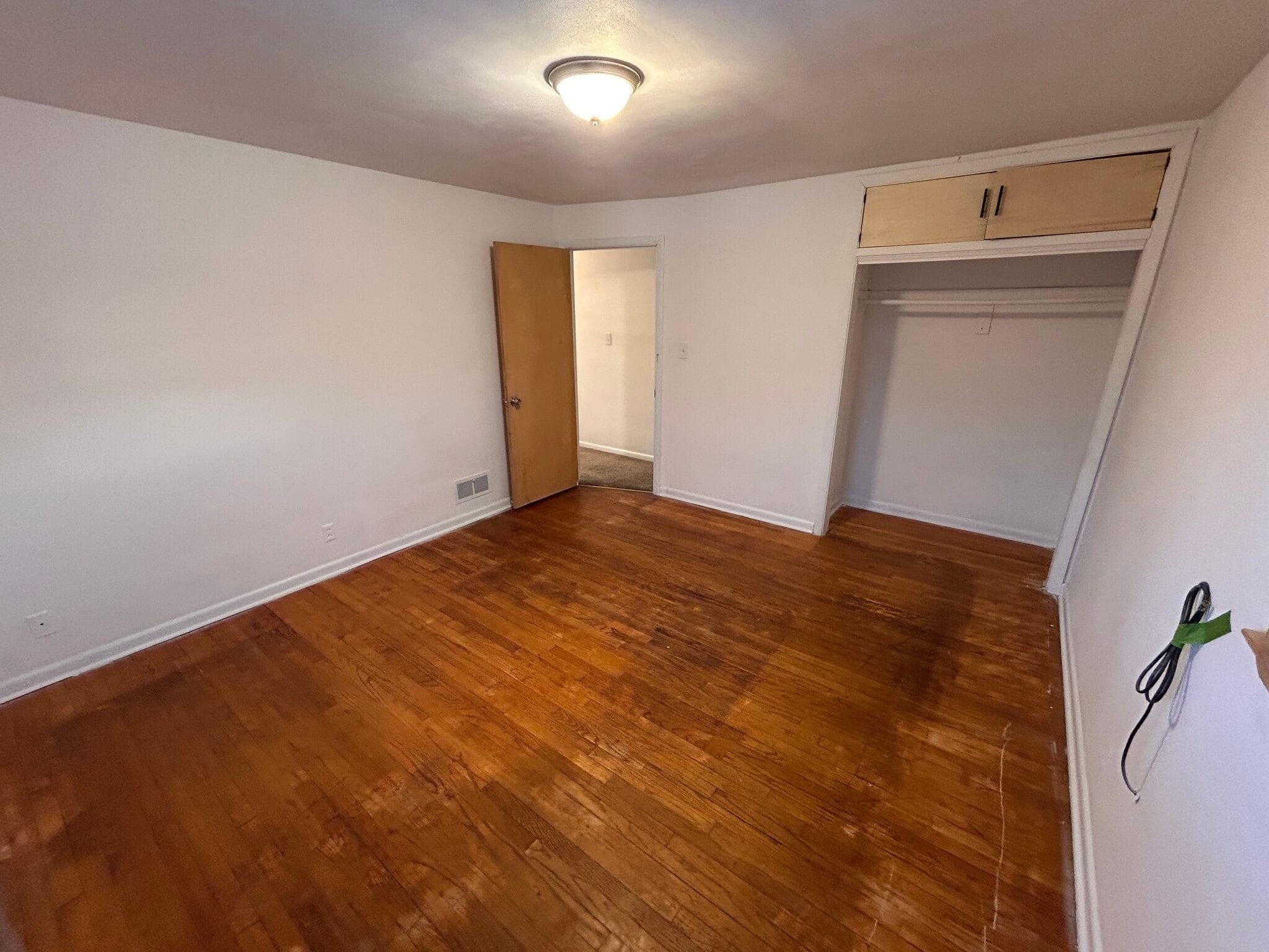 Bedroom – full room - 4563 N 73rd St