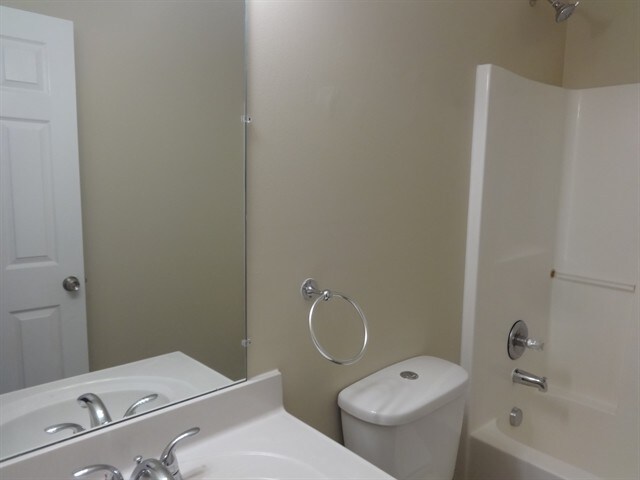 Building Photo - 5116 Sand Ct