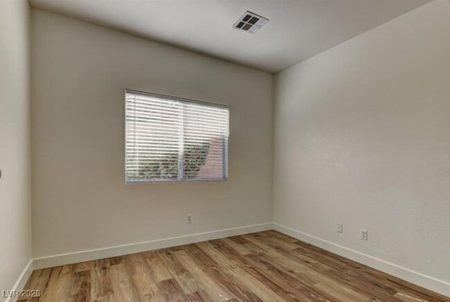 Building Photo - 885 Veranda View Ave