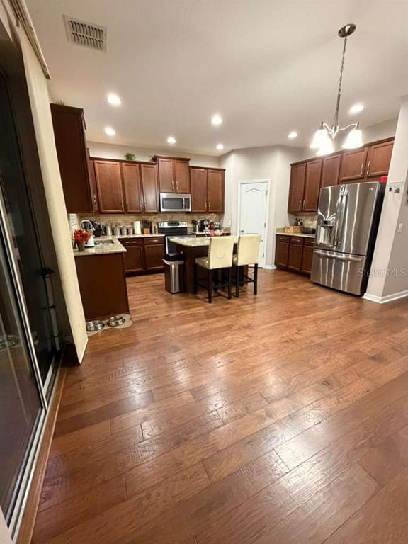 Building Photo - 7993 Pleasant Pine Cir