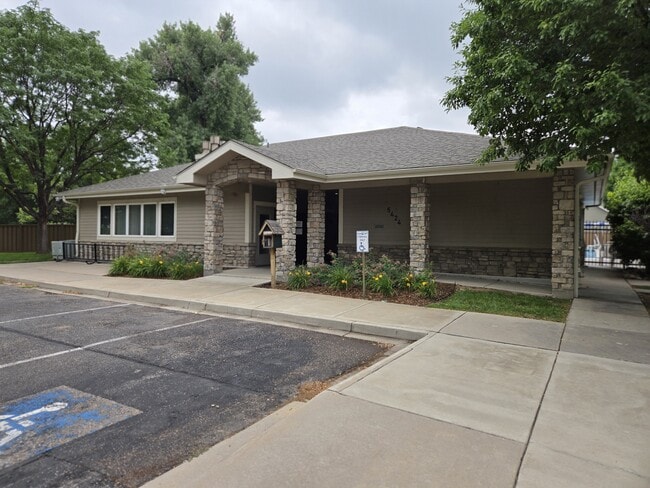 Building Photo - 5225 White Willow Dr