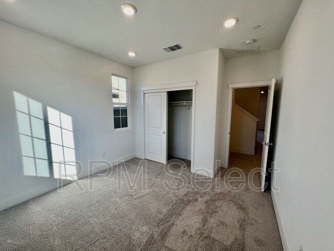 Building Photo - 2988 Newberry St