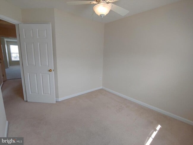 Building Photo - 912 Glaze Ct