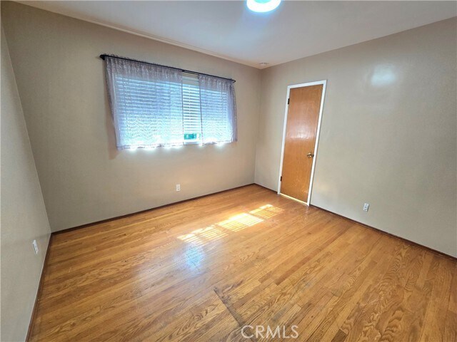 Building Photo - 932 W Granada Ct