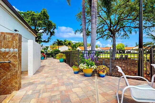 Building Photo - 655 Windsurf Ln