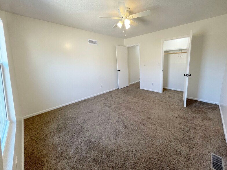 Building Photo - 7104 Orchard Ct