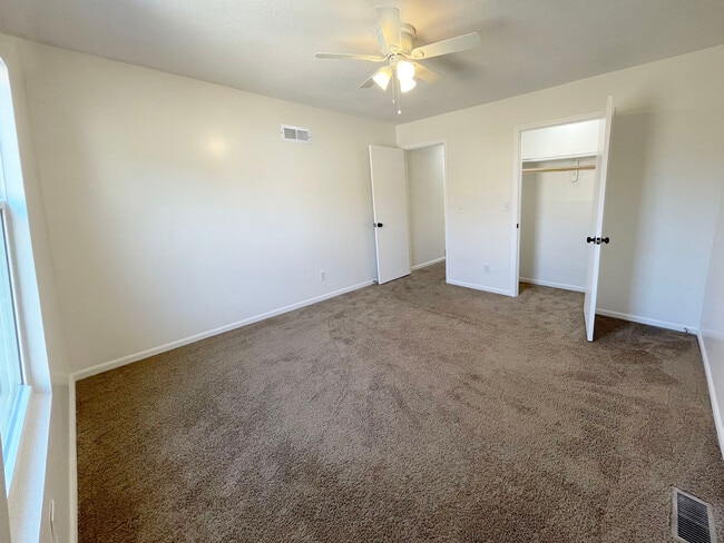 Building Photo - 7104 Orchard Ct