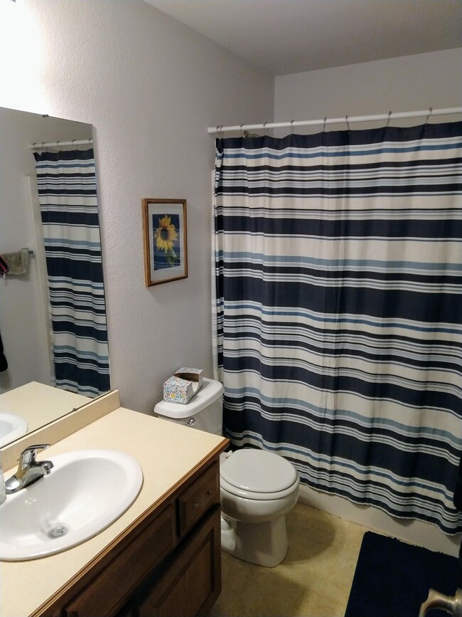 Building Photo - 625 N Wrigley Ln