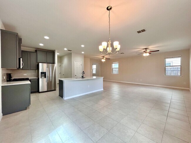 Building Photo - 11909 Mercantile Ln