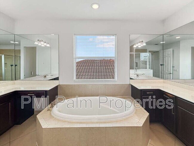 Building Photo - 3001 Strada Court