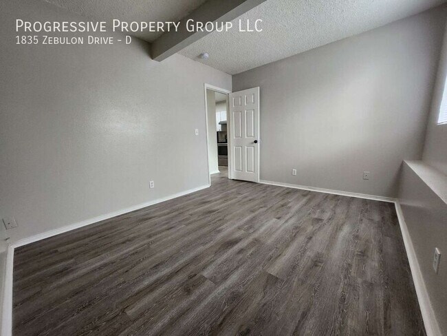 Building Photo - 1835 Zebulon Dr