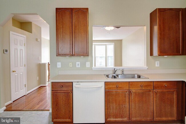 Building Photo - 160 Harpers Way
