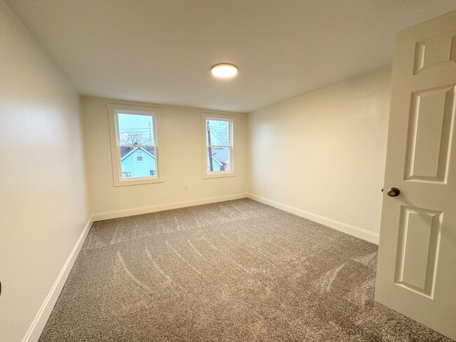 Building Photo - 1337 Methyl St