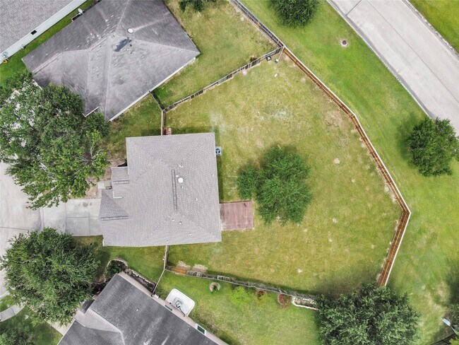 Building Photo - 450 Sandstone Creek Ln